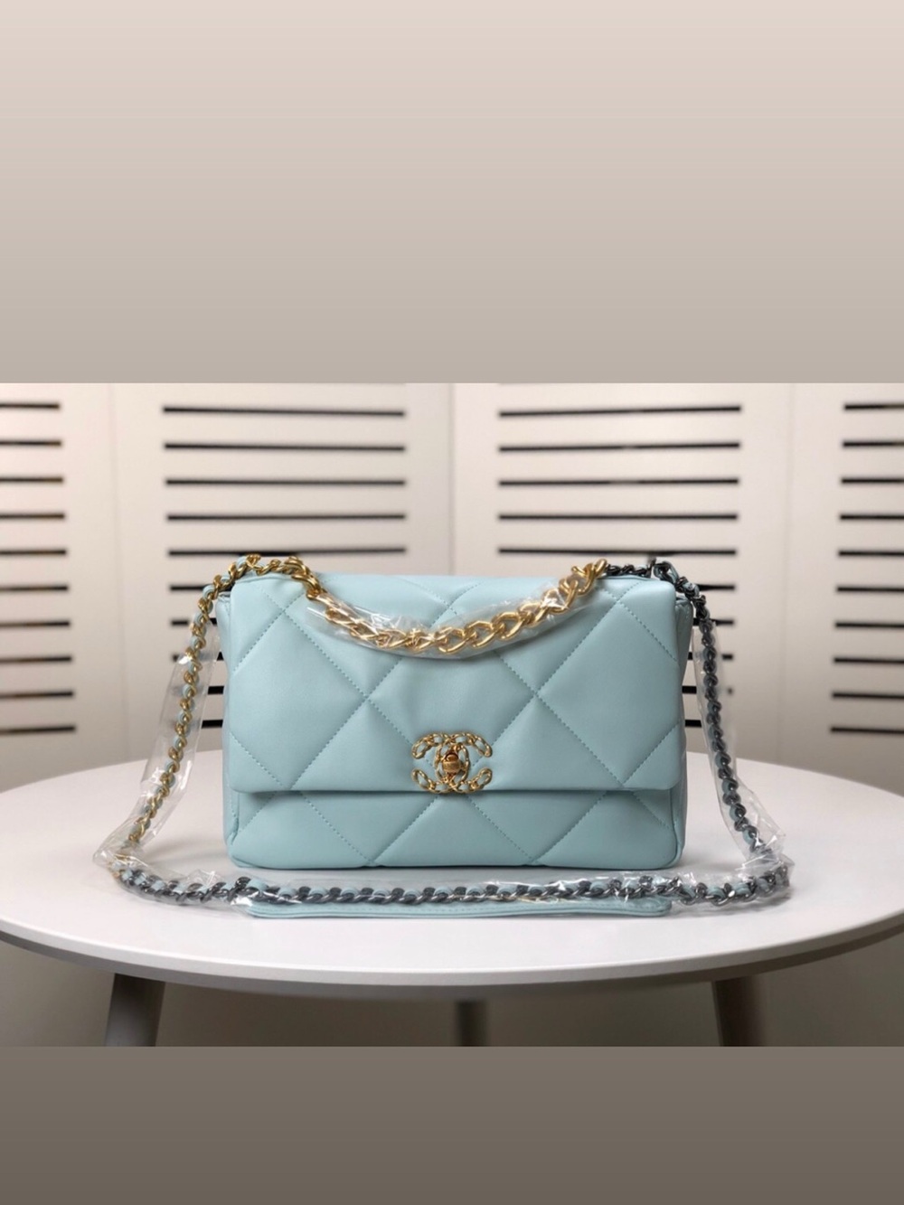 CC quilted leather flap shoulder bag